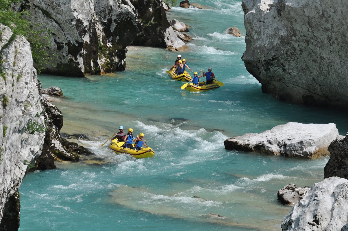 mountain-paradise-active-holidays-mini-rafting-maya-team.jpg