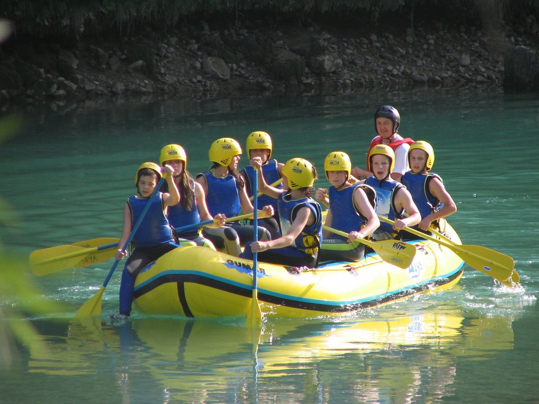 rafting-schools-kamno-maya-team.jpg