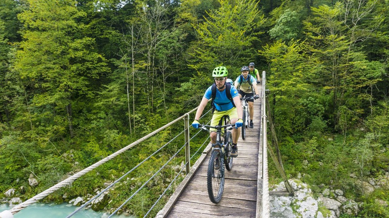 MTB KOLESARJENJE MAYA TEAM (3) MTB KOLESARJENJE MAYA TEAM (3)