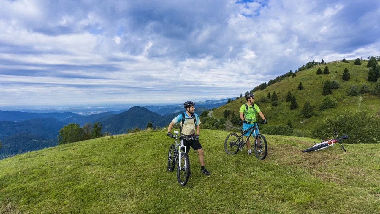 MTB KOLESARJENJE MAYA TEAM (4) MTB KOLESARJENJE MAYA TEAM (4)