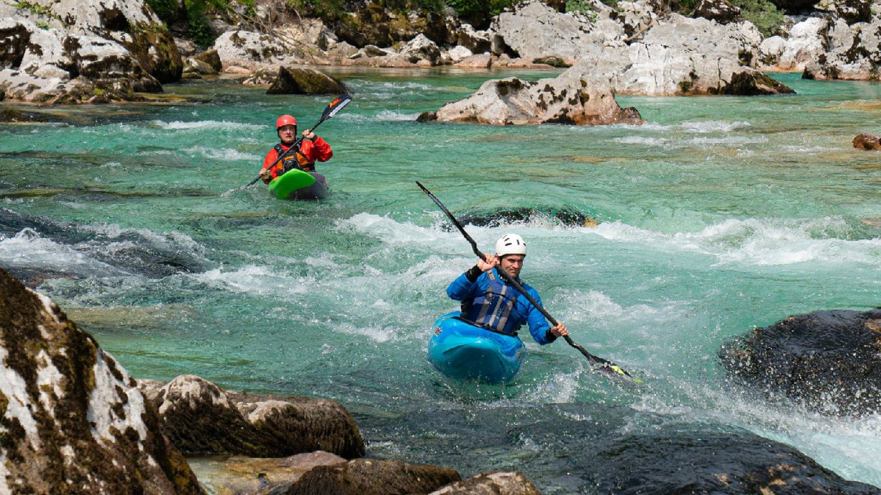 KAJAK - AKTIVNE POČITNICE - perfect escape KAJAK - AKTIVNE POČITNICE - perfect escape