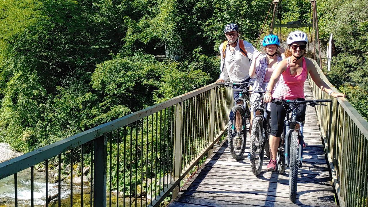 KOLESARJENJE - MTB - AKTIVNE POČITNICE - perfect escape KOLESARJENJE - MTB - AKTIVNE POČITNICE - perfect escape